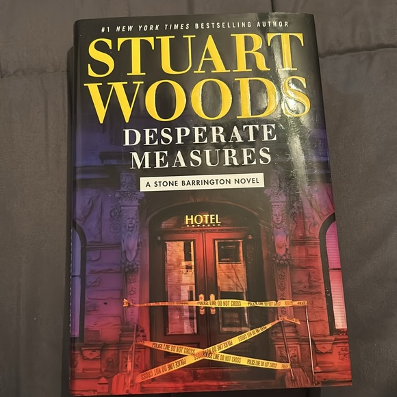 Stuart Woods Books - Picture 4 of 7